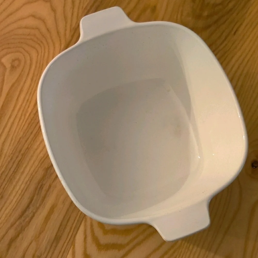 Corning Ware 1 3/4 qt Cornflower casserole dish